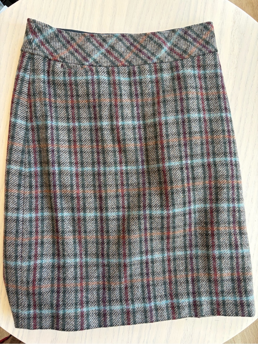 L.L. Bean Gray Plaid Wool-Blend Pencil Skirt with Blue and Burgundy Windowpane 4